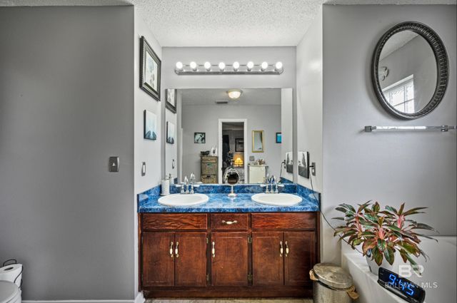 45613 Redhill Road, Bay Minette, AL 36507