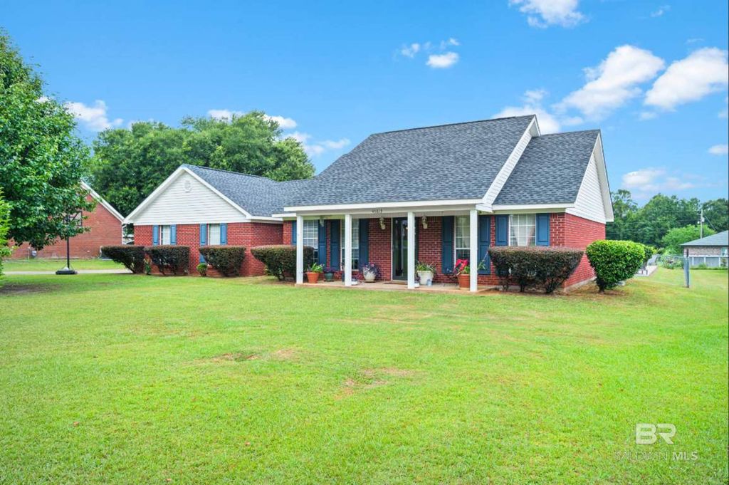 45613 Redhill Road, Bay Minette, AL 36507