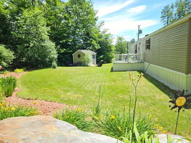 4 Hemlock Road, Tilton, NH 03276