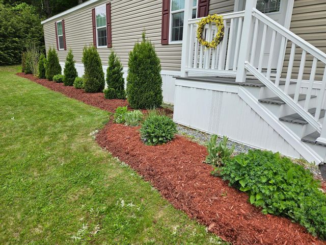 4 Hemlock Road, Tilton, NH 03276