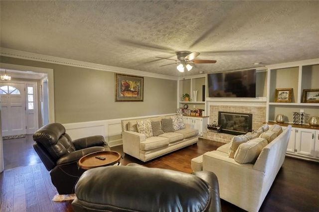 2563 Bridgewood Lane, Snellville, GA 30078