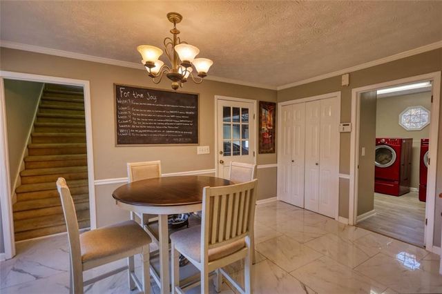 2563 Bridgewood Lane, Snellville, GA 30078