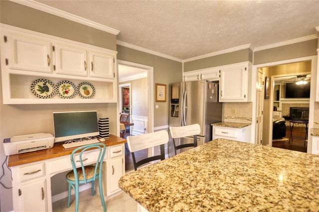 2563 Bridgewood Lane, Snellville, GA 30078