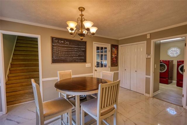 2563 Bridgewood Lane, Snellville, GA 30078