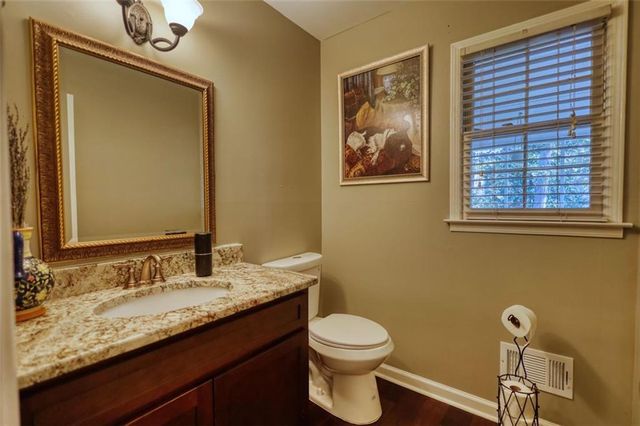 2563 Bridgewood Lane, Snellville, GA 30078