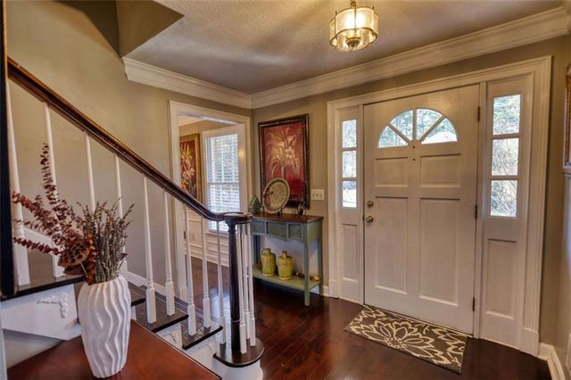 2563 Bridgewood Lane, Snellville, GA 30078