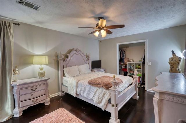 2563 Bridgewood Lane, Snellville, GA 30078