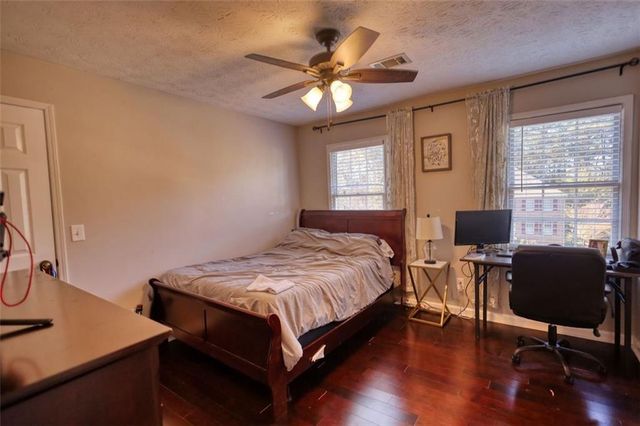 2563 Bridgewood Lane, Snellville, GA 30078