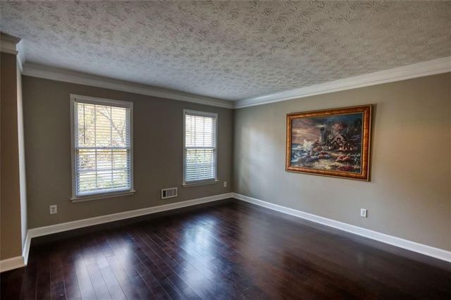 2563 Bridgewood Lane, Snellville, GA 30078