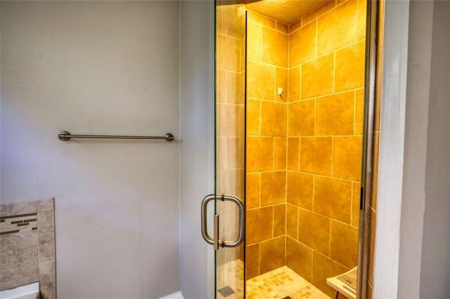 2563 Bridgewood Lane, Snellville, GA 30078