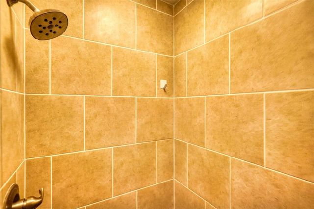 2563 Bridgewood Lane, Snellville, GA 30078