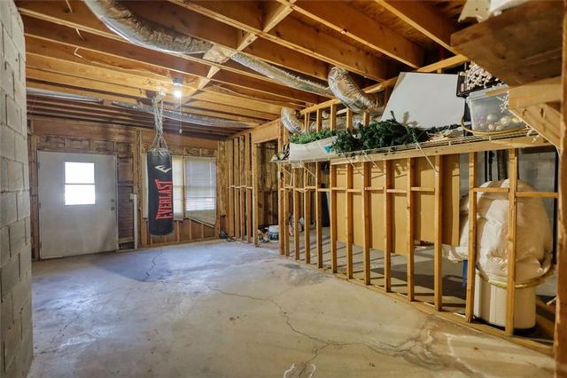 2563 Bridgewood Lane, Snellville, GA 30078