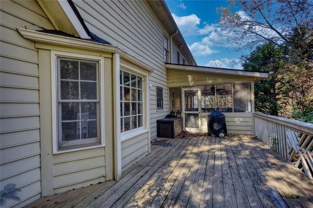 2563 Bridgewood Lane, Snellville, GA 30078