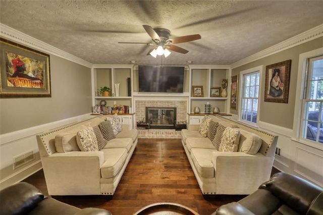 2563 Bridgewood Lane, Snellville, GA 30078