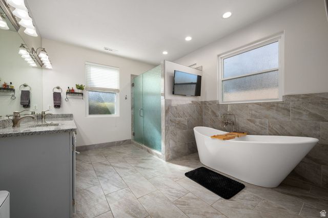 2057 S SOLANA CIR, Washington, UT 84780