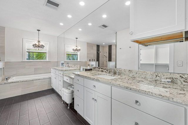 855 BERKELEY Street, Boca Raton, FL 33487
