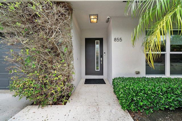 855 BERKELEY Street, Boca Raton, FL 33487