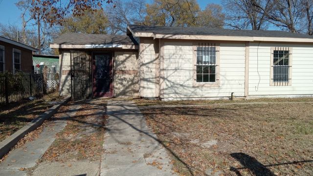 4117 Wiman Drive, Fort Worth, TX 76119