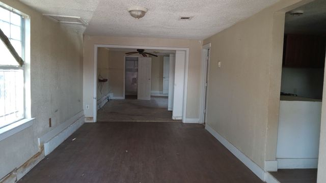 4117 Wiman Drive, Fort Worth, TX 76119