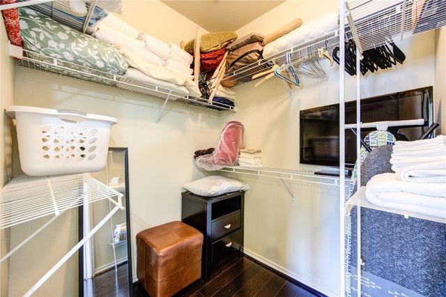 2400 Mccue Road 412, Houston, TX 77056