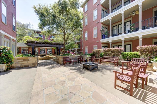 2400 Mccue Road 412, Houston, TX 77056