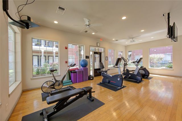 2400 Mccue Road 412, Houston, TX 77056