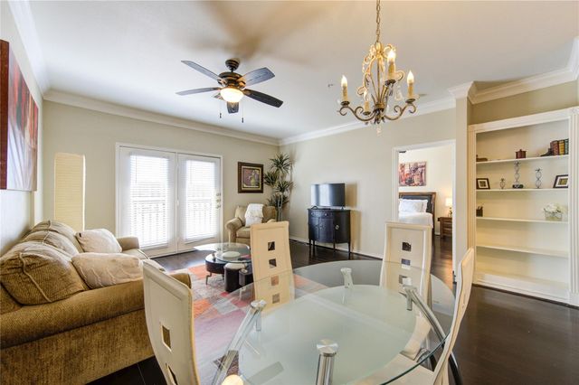 2400 Mccue Road 412, Houston, TX 77056