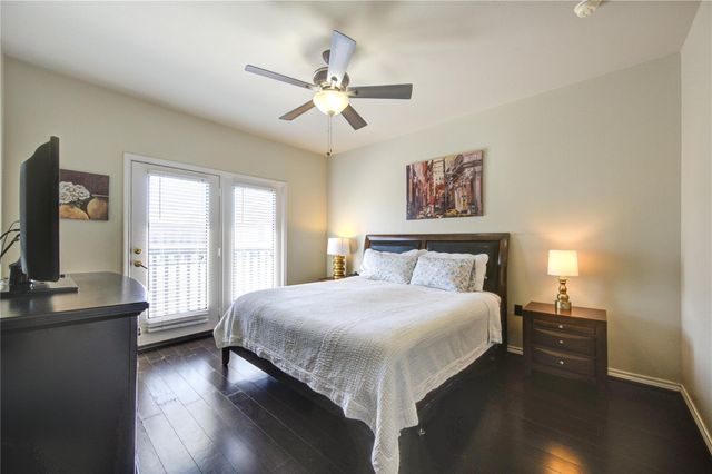 2400 Mccue Road 412, Houston, TX 77056