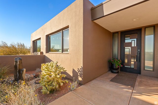 864 N SIHU WAY, Ivins, UT 84738