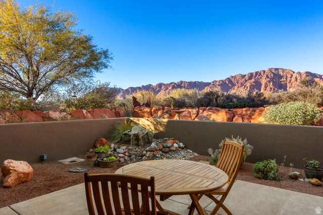 864 N SIHU WAY, Ivins, UT 84738