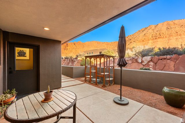 864 N SIHU WAY, Ivins, UT 84738