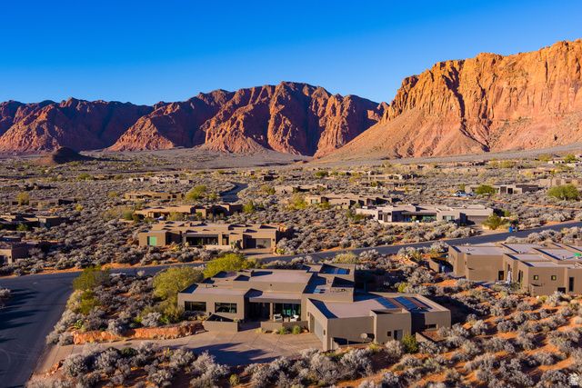 864 N SIHU WAY, Ivins, UT 84738