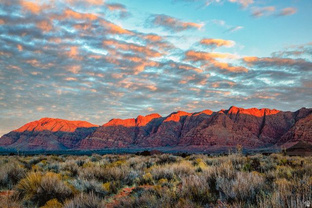 864 N SIHU WAY, Ivins, UT 84738