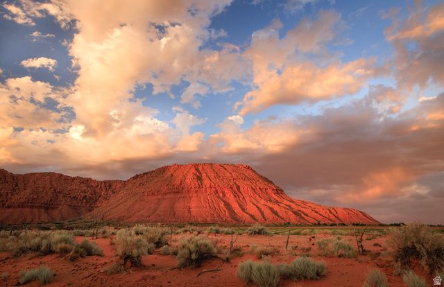 864 N SIHU WAY, Ivins, UT 84738