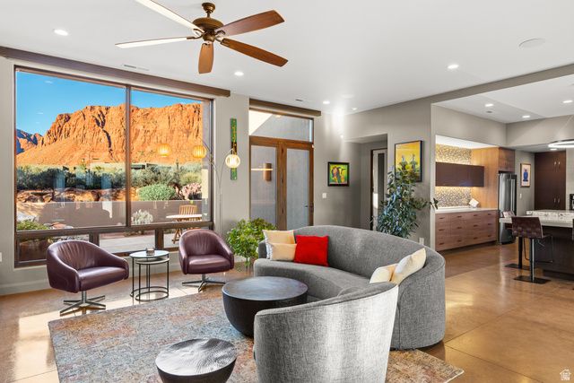 864 N SIHU WAY, Ivins, UT 84738