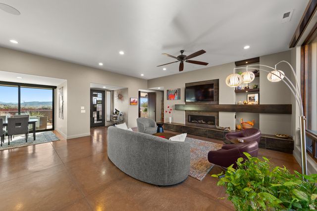 864 N SIHU WAY, Ivins, UT 84738