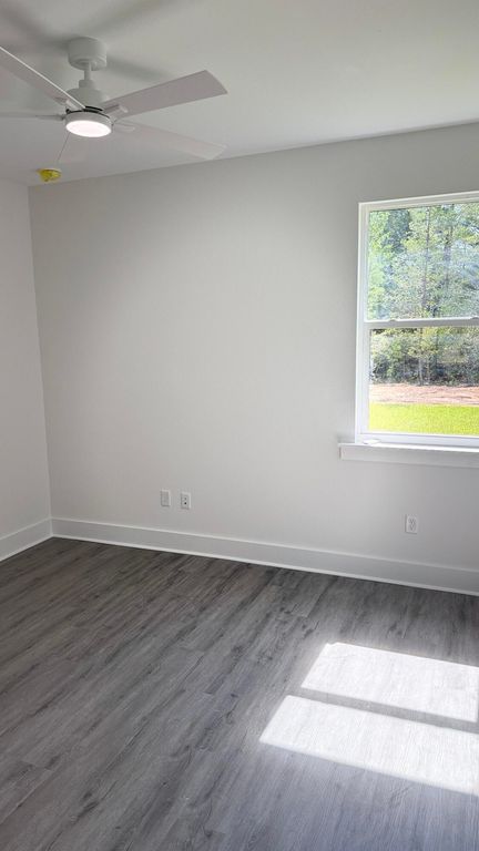 Image 20 of property listing at 4181 Luar, Chipley, FL 32428