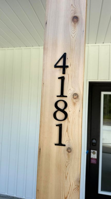 Image 27 of property listing at 4181 Luar, Chipley, FL 32428