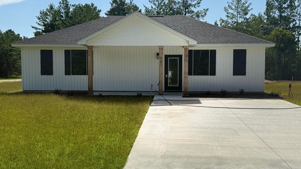 Image 29 of property listing at 4181 Luar, Chipley, FL 32428