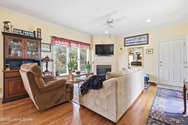 14208 Woodland Ridge Dr, Louisville, KY 40245