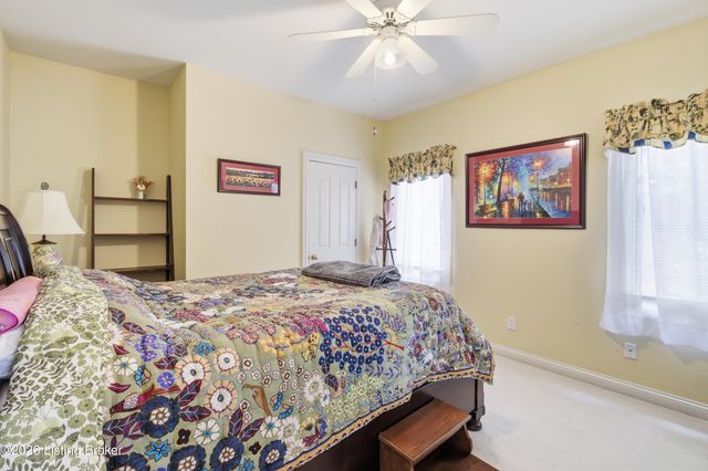 14208 Woodland Ridge Dr, Louisville, KY 40245
