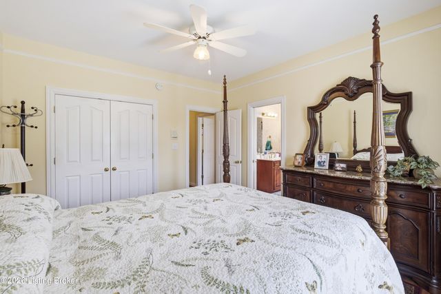 14208 Woodland Ridge Dr, Louisville, KY 40245