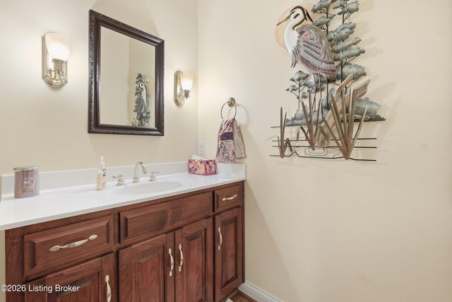 14208 Woodland Ridge Dr, Louisville, KY 40245