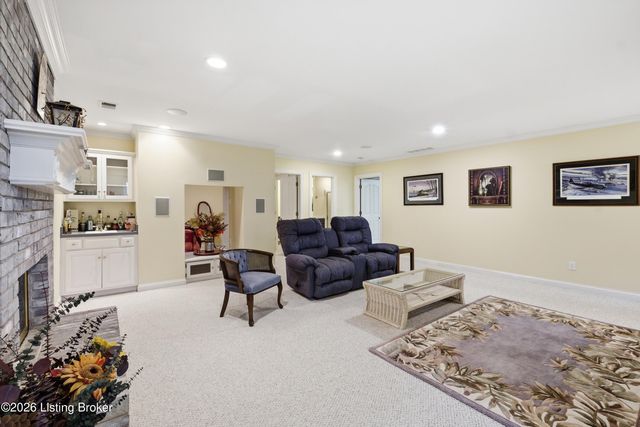 14208 Woodland Ridge Dr, Louisville, KY 40245