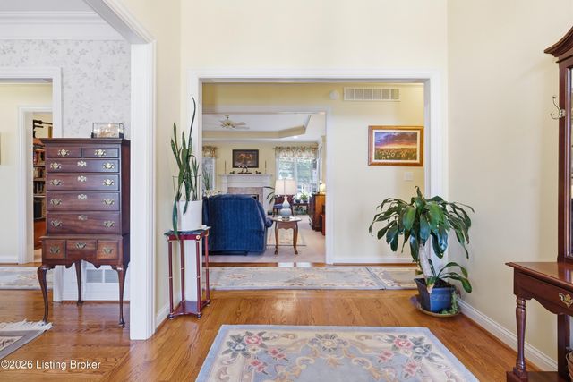 14208 Woodland Ridge Dr, Louisville, KY 40245