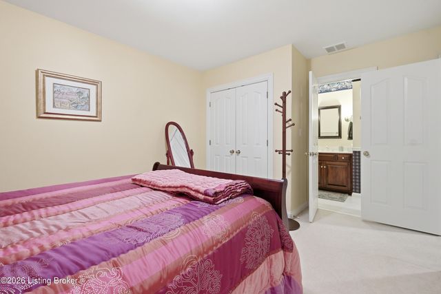 14208 Woodland Ridge Dr, Louisville, KY 40245