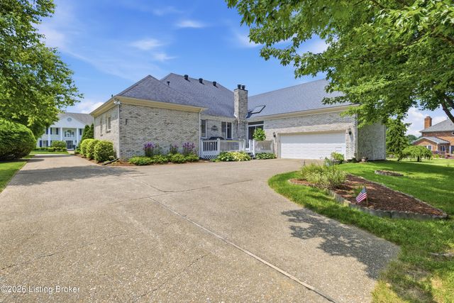 14208 Woodland Ridge Dr, Louisville, KY 40245