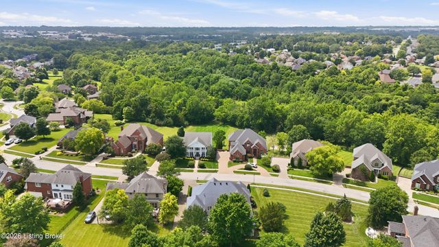 14208 Woodland Ridge Dr, Louisville, KY 40245