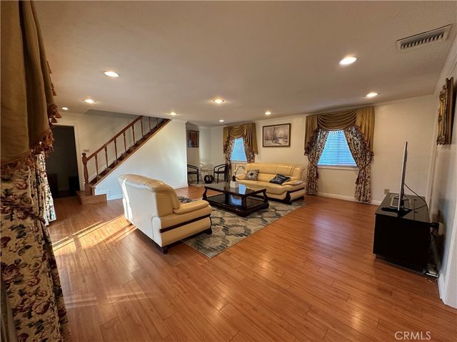 409 W Woodruff Avenue, Arcadia, CA 91007