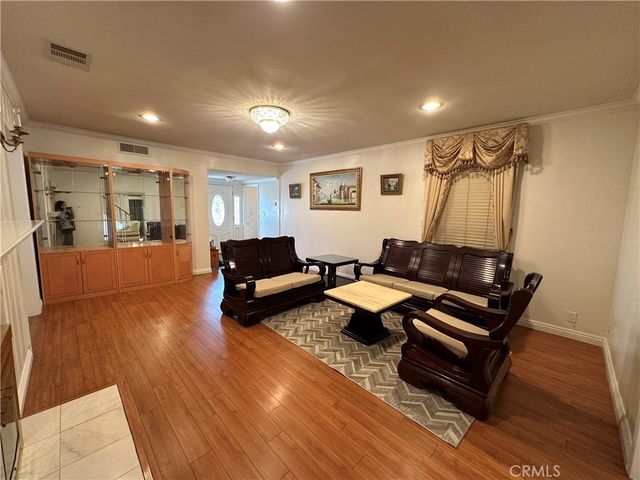 409 W Woodruff Avenue, Arcadia, CA 91007